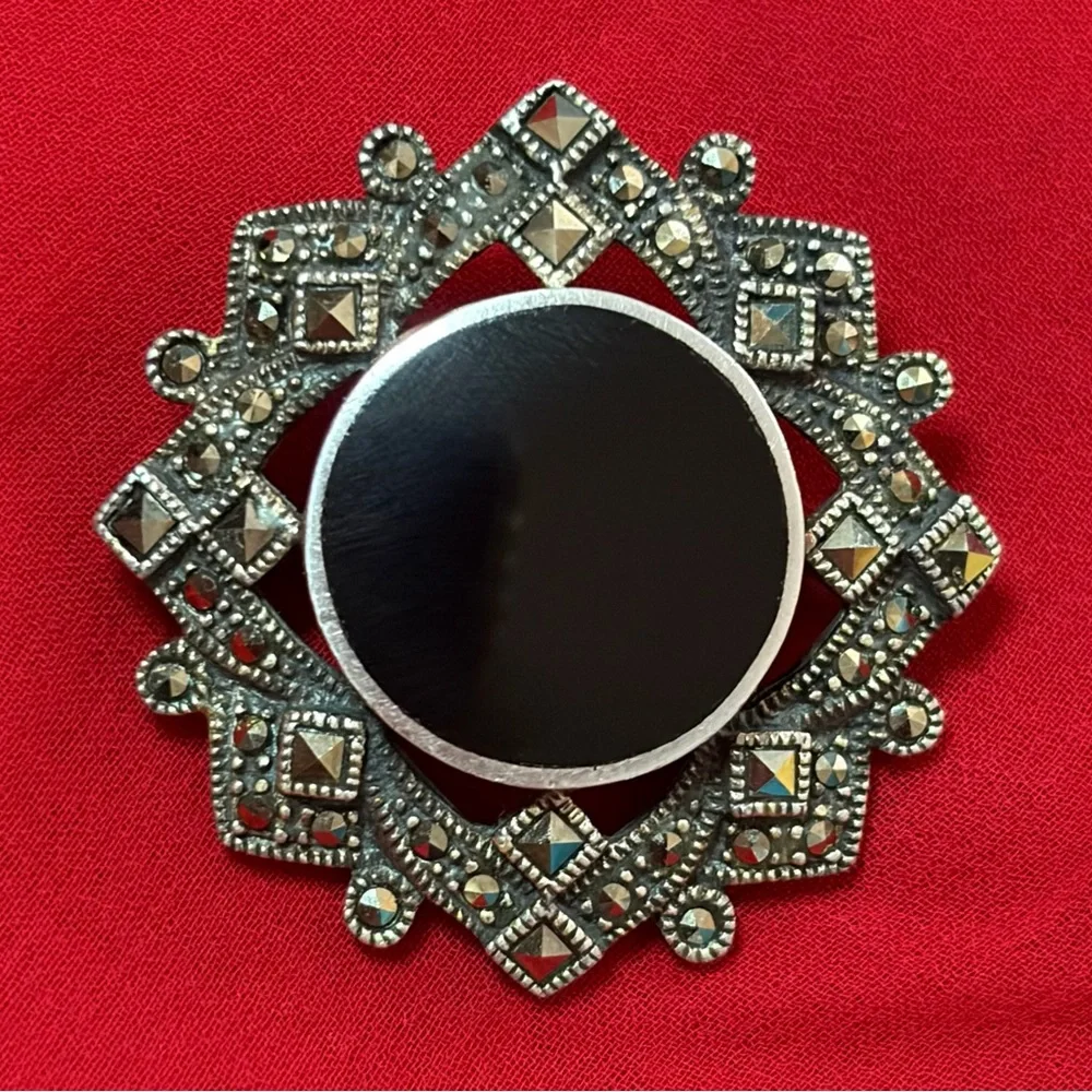 Art Deco sterling silver Vintage 925 Onyx Marcasite Brooch Pin